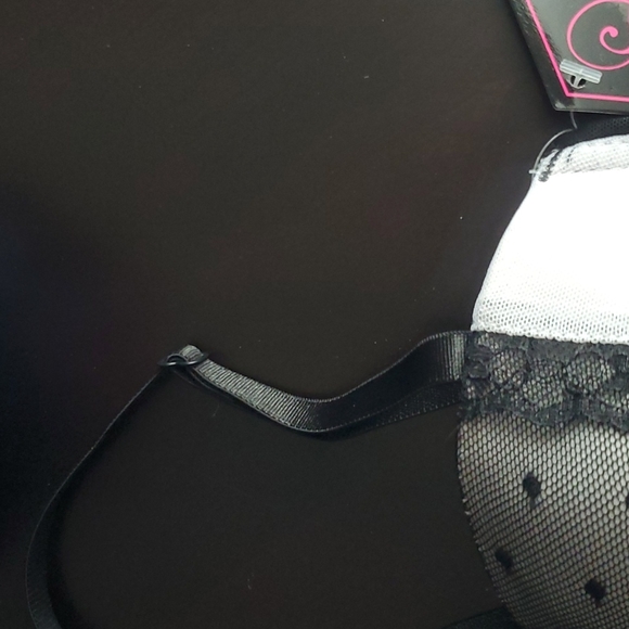 Secret Lace intimates - Picture 2 of 3